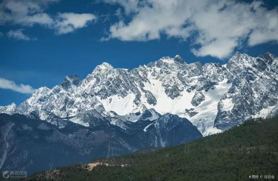 哈巴雪山 圖 / 攜程攻略社區 doris 圈圈